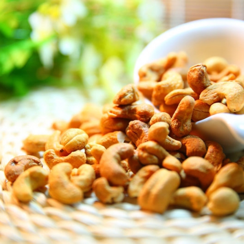 cashew-nut-1098177_1920.jpg